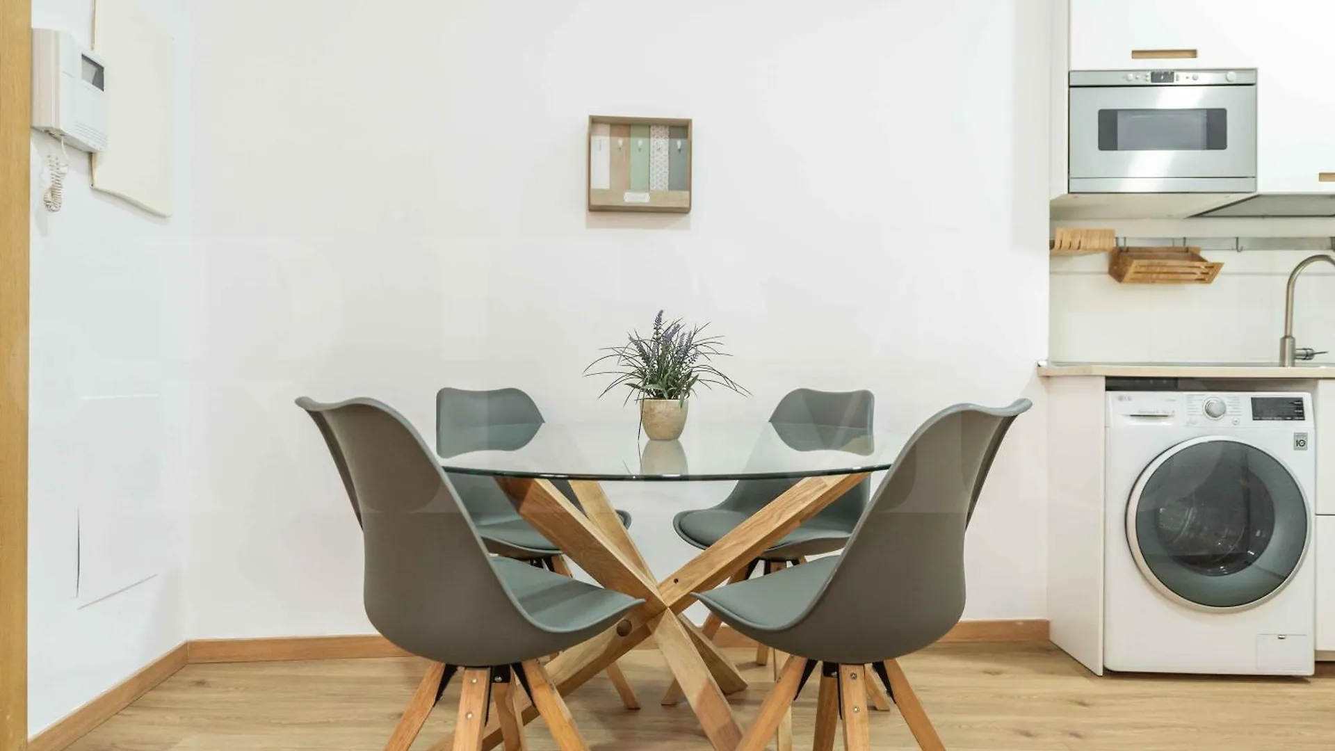 Relaxing Apartment With Parking - Center By Rems Málaga